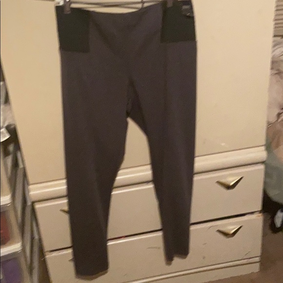 Leggings - Picture 1 of 2